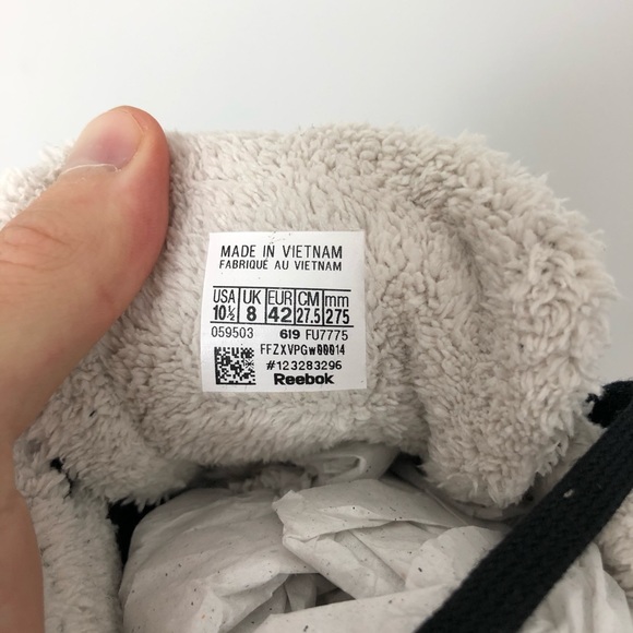 Reebok Shoes, Black, 10.5 Mens - Picture 8 of 9